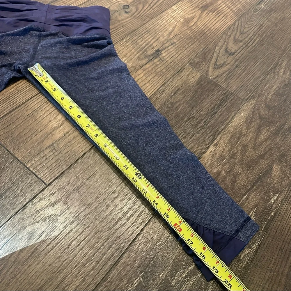 Lululemon Heather Blue Crop Leggings Size‎ 4